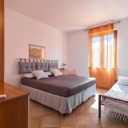 Apartment Apartamento Vacanze Oleandro Olmedo